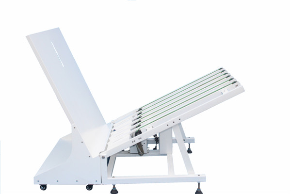 全自動(dòng)收版臺(tái)(CTP沖版機(jī)配套用)